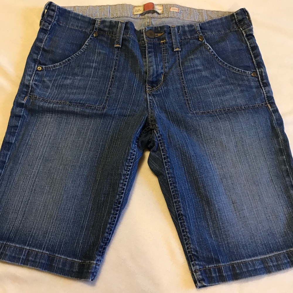 Old Navy stretch shorts